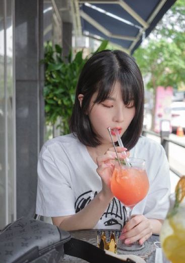 不一样的童话故事免费观看_国产剧高清在线