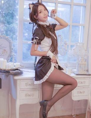 舞蹈生趴下光屁股被打视频_720免费观看最新